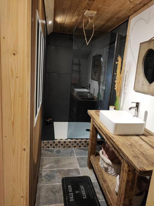 Appartement Chez Marie Et Aymeric Bages  Kültér fotó